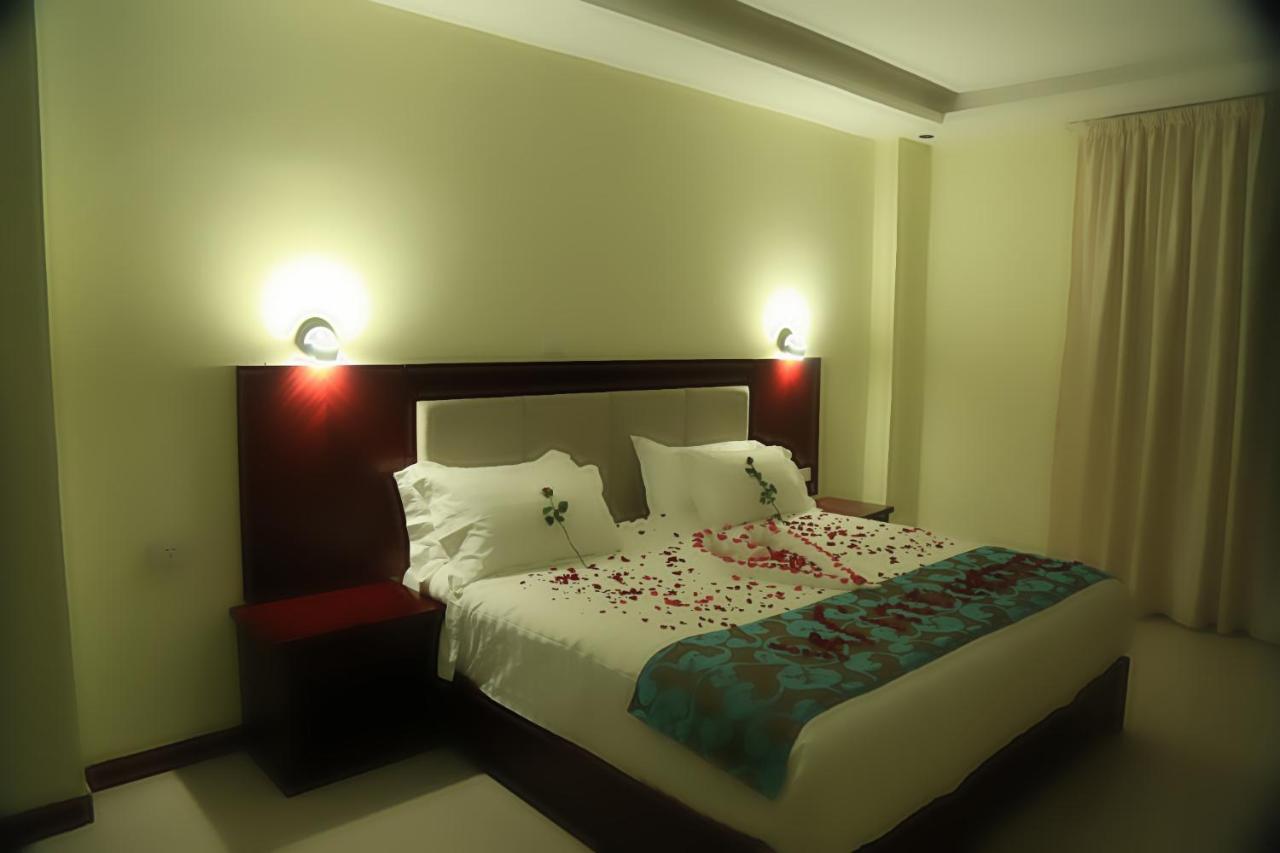 Winn Hotel - Бахир Дар Екстериор снимка