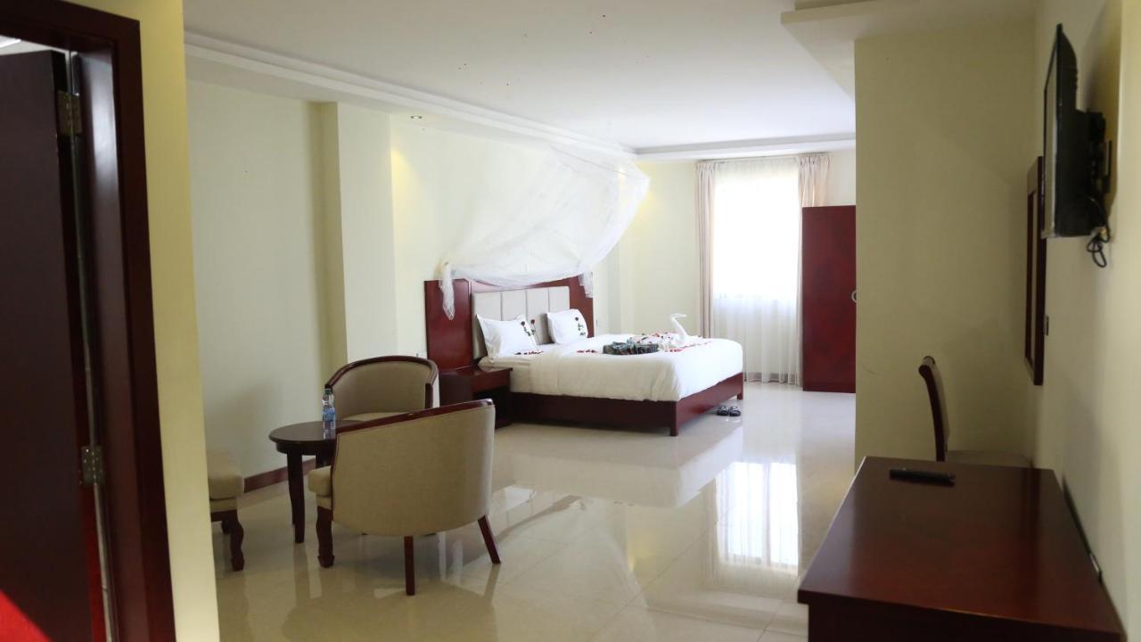 Winn Hotel - Бахир Дар Екстериор снимка