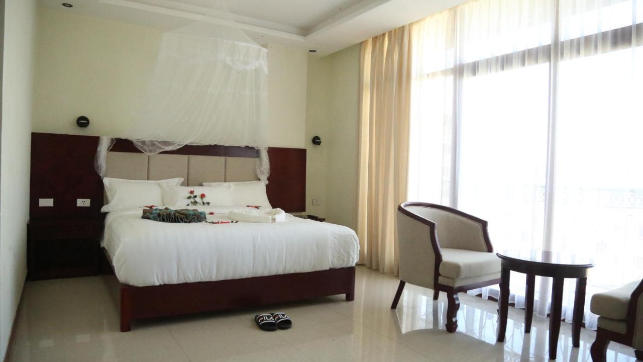 Winn Hotel - Бахир Дар Екстериор снимка